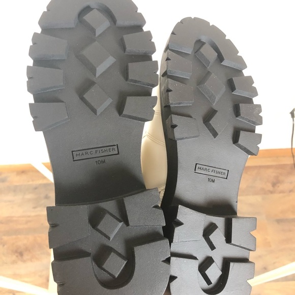 NWT Marc Fisher Amita Lace-Up Lug Boot - Picture 9 of 9